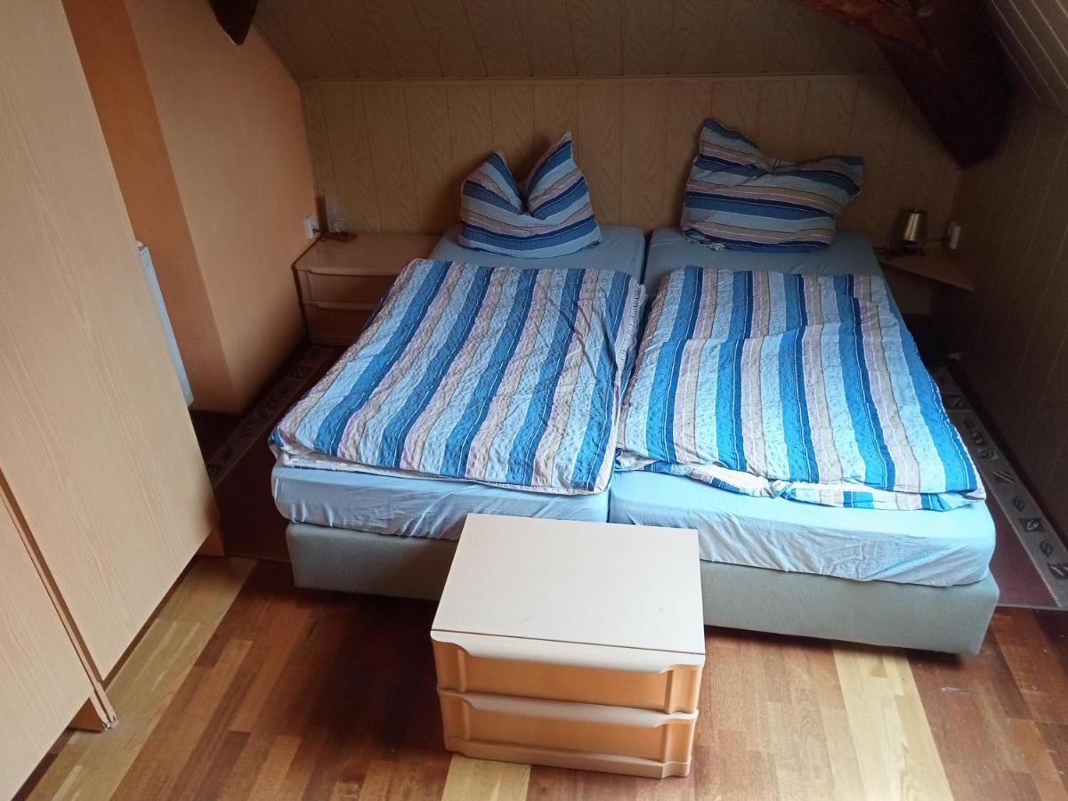Uebernachtungszimmer 1 Schlettau 外观 照片